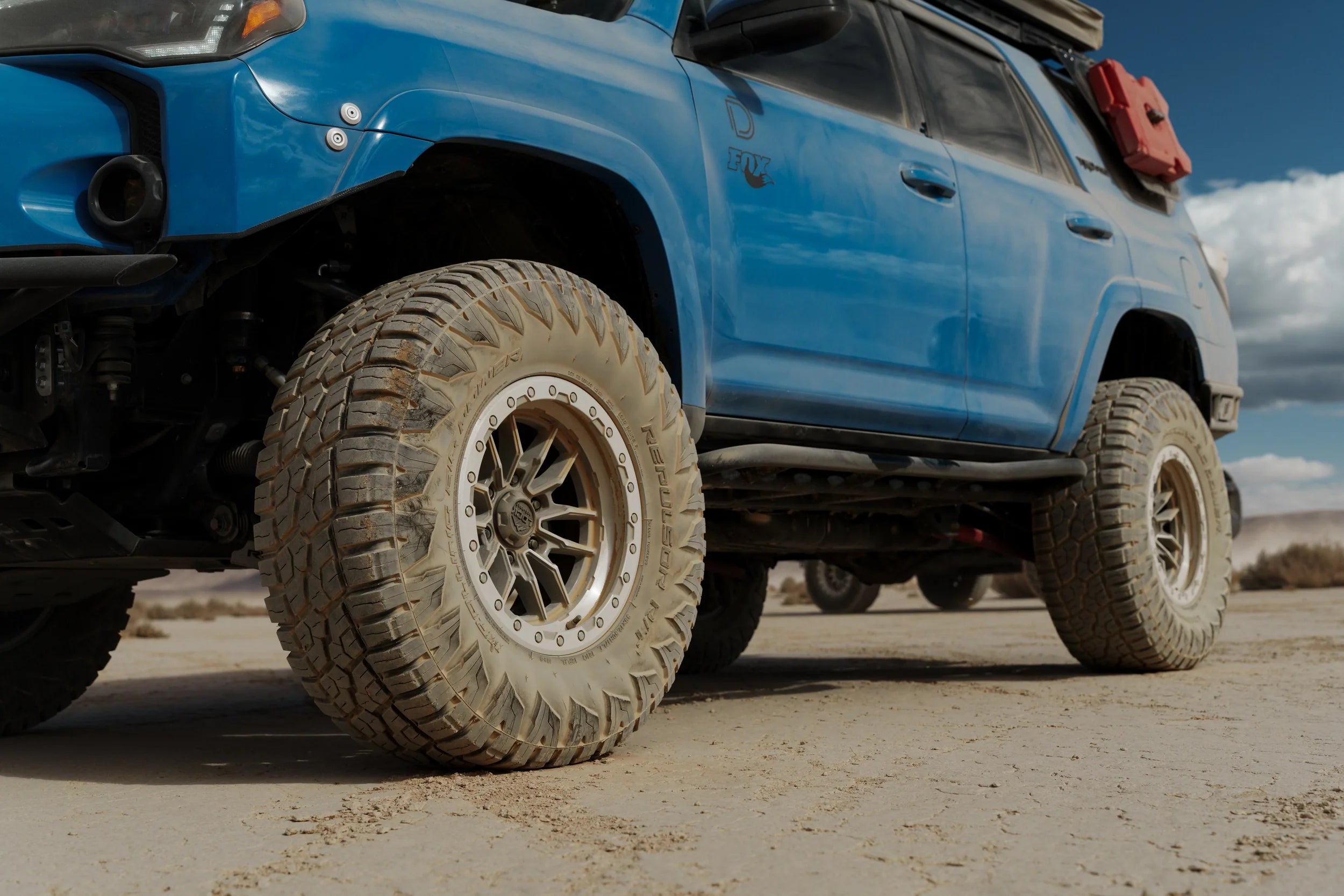 17x9 Lock Off-Road Krawler Matte Grey W/Matte Black Ring Wheel 6x5.5 Bolt Pattern +1mm Offset