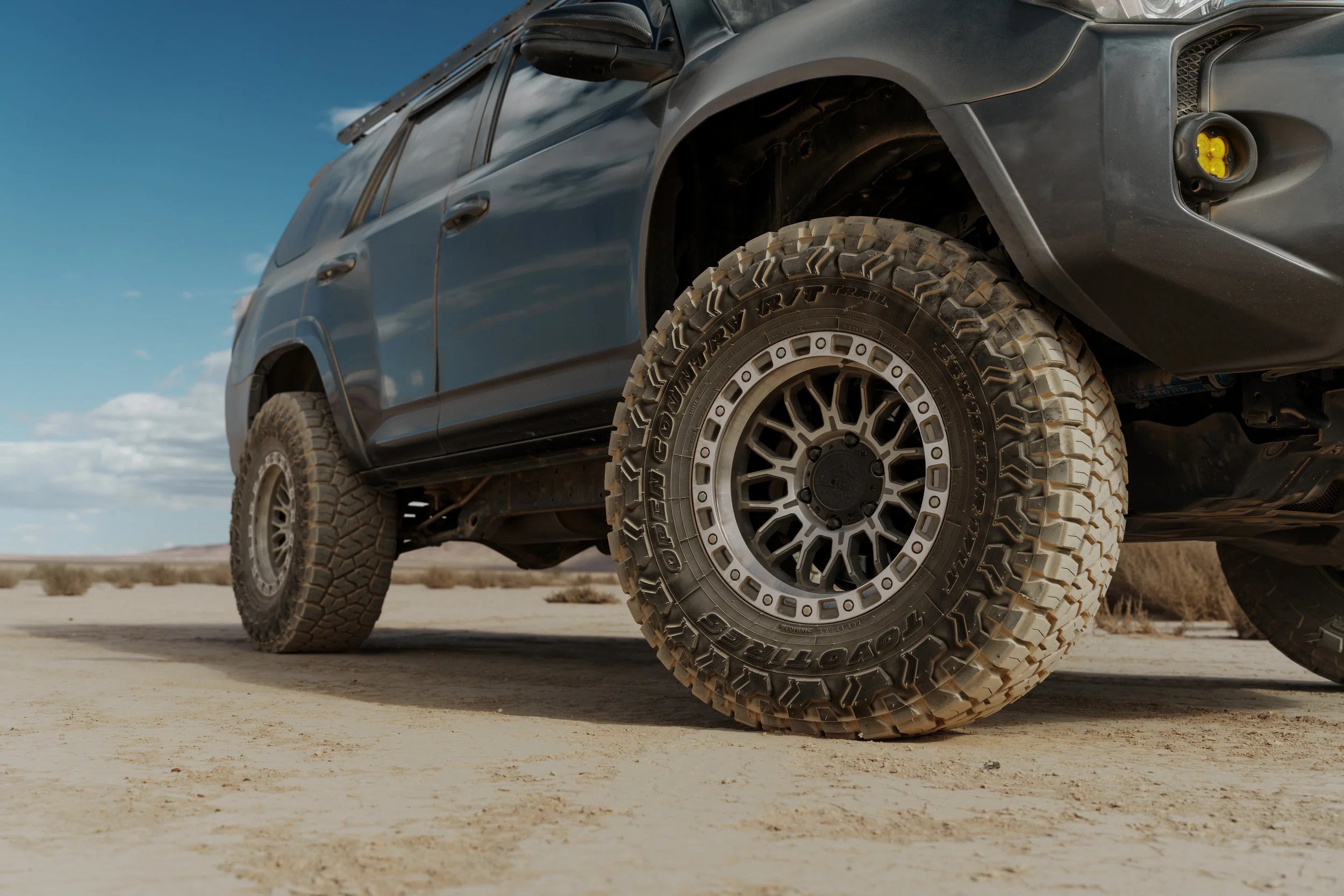20x9 Lock Off-Road Combat Machined Clear Coat Wheel 6x5.5 Bolt Pattern 0mm Offset