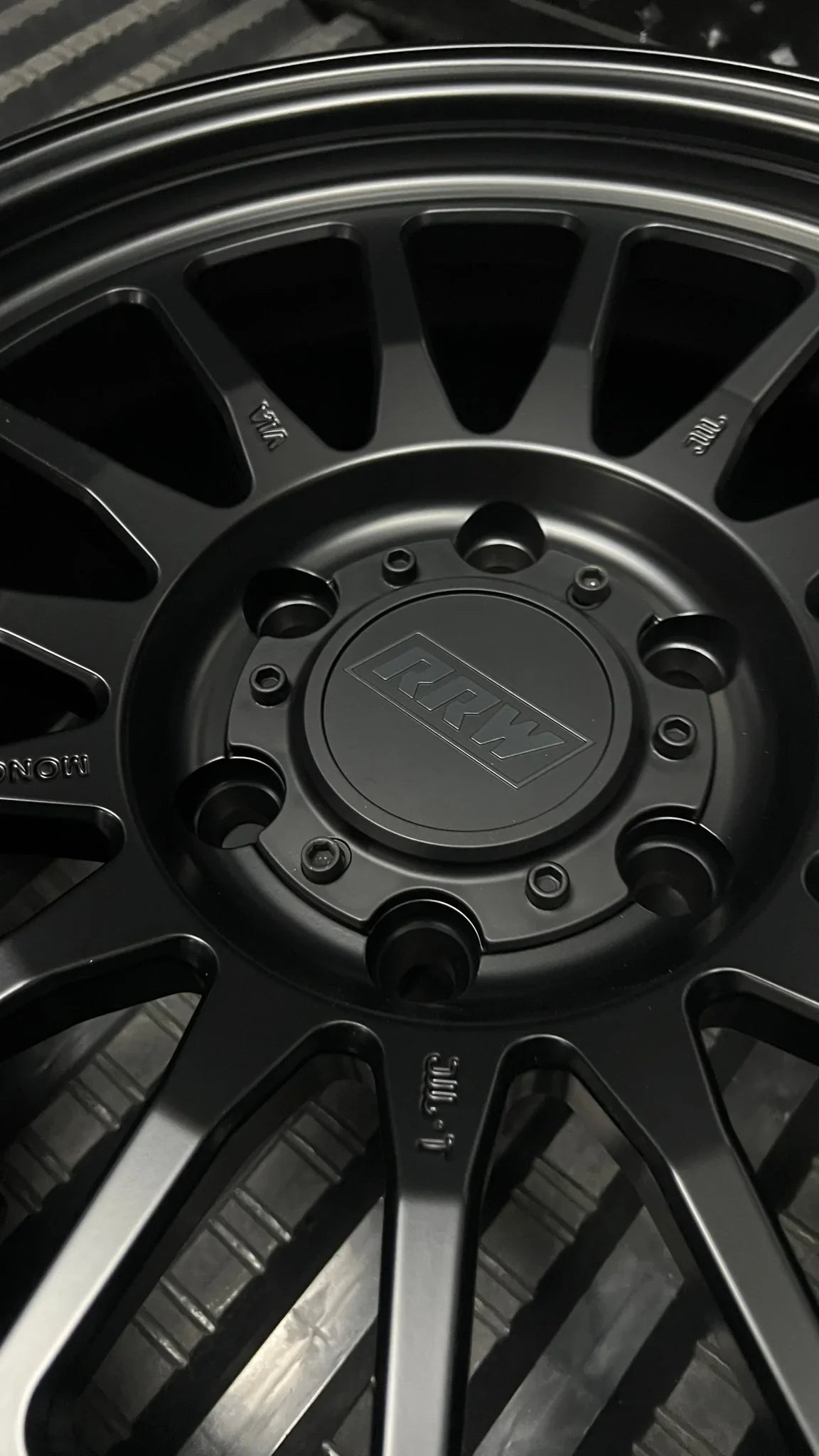 18x8.5 RRW RS7-S Forged Matte Black Wheel 6x5.5 Bolt Pattern 25mm Offset